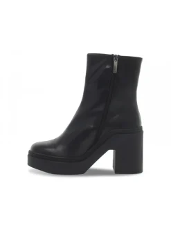 Poesie Veneziane Low Boot Prada In Black Leather^Women Low Boots
